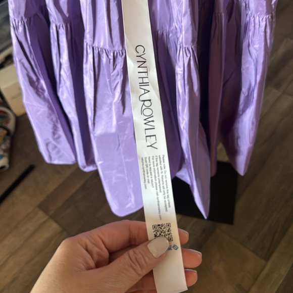 Blank New York City revolve. - Picture 7 of 11